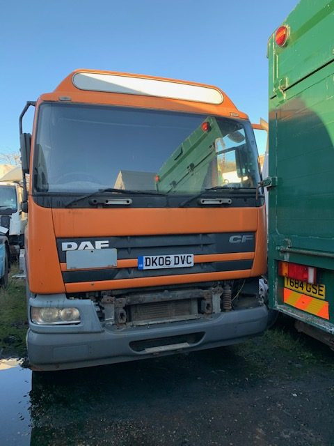 DAF CF 75 310 2006 BREAKING FOR SPARES - Грузовик: фото 1 DAF CF 75 310 2006 BREAKING FOR SPARES - Грузовик: фото 1