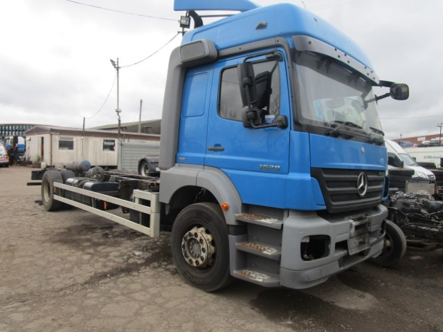 MERCEDES 1829 MANUAL 2011 BREAKING - Грузовик: фото 1 MERCEDES 1829 MANUAL 2011 BREAKING - Грузовик: фото 1