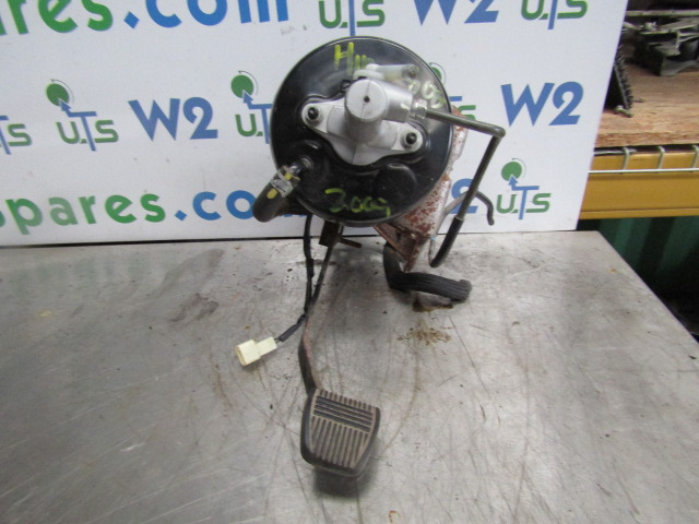 HINO 300 SERIES CLUTCH SERVO COMPLETE P/NO 131030-30030 - Двигатель и запчасти для Грузовиков: фото 1