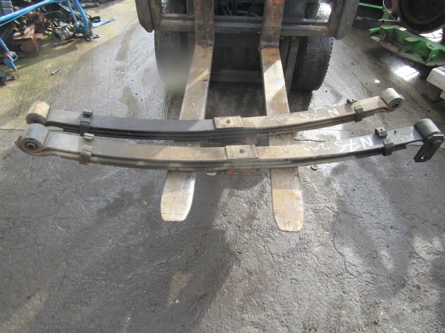ISUZU N75 3 LEAF FRONT SPRINGS (PAIR) HEAVY DUTY - Подвеска для Грузовиков: фото 1