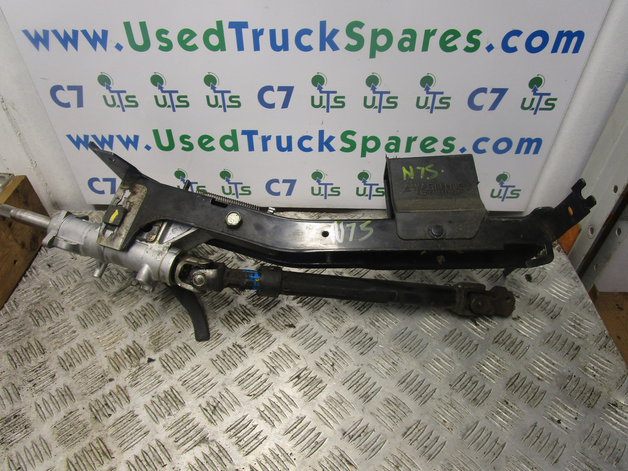 ISUZU N75 4HK1 STEERING COLUMN COMPLETE - Рулевое управление для Грузовиков: фото 1 ISUZU N75 4HK1 STEERING COLUMN COMPLETE - Рулевое управление для Грузовиков: фото 1