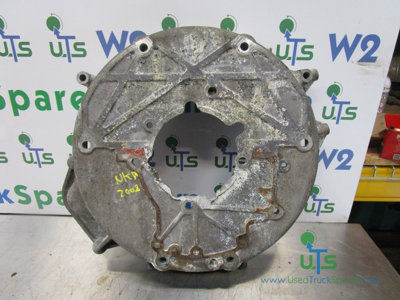 ISUZU NKR (4JJ1) FLYWHEEL BELLHOUSING - Маховик для Грузовиков: фото 1 ISUZU NKR (4JJ1) FLYWHEEL BELLHOUSING - Маховик для Грузовиков: фото 1