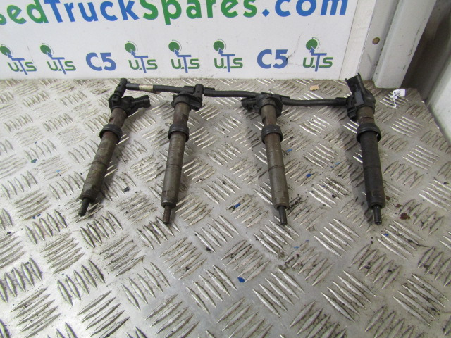 IVECO DAILY 3.0 EURO 5 BOSCH INJECTORS P/NO 04451160193271 - Топливная система для Грузовиков: фото 1 IVECO DAILY 3.0 EURO 5 BOSCH INJECTORS P/NO 04451160193271 - Топливная система для Грузовиков: фото 1