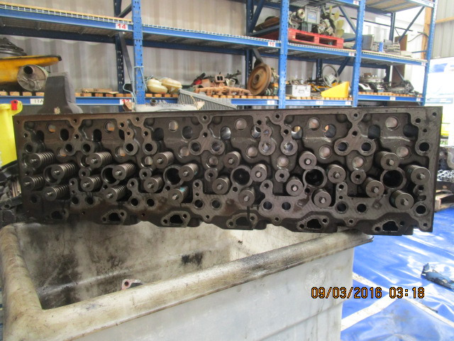 MAN TGM DO836 LFL53 CYLINDER HEAD - Двигатель и запчасти для Грузовиков: фото 1 MAN TGM DO836 LFL53 CYLINDER HEAD - Двигатель и запчасти для Грузовиков: фото 1