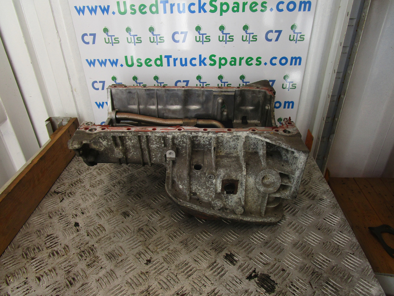 MITSUBISHI CANTER 4M50 ENGINE SUMP - Двигатель и запчасти для Грузовиков: фото 1