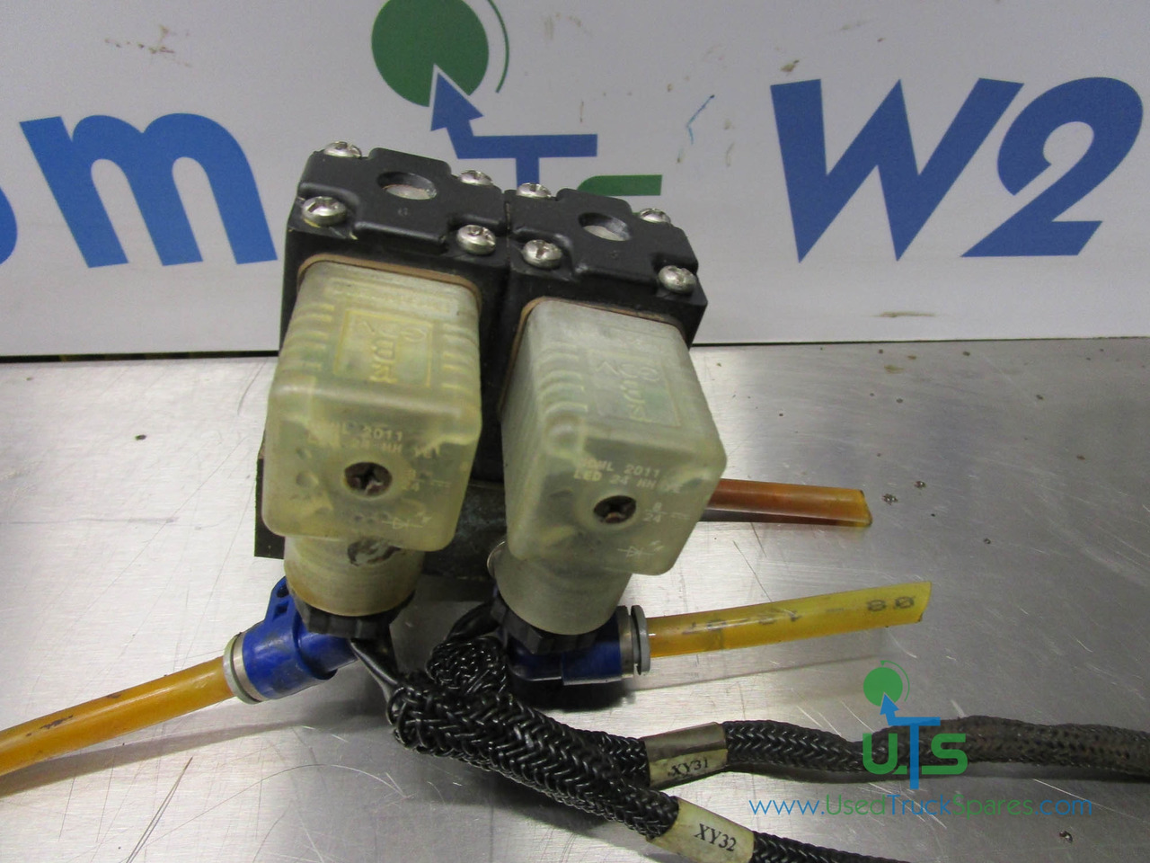 SCHMIDT SWINGO 200 SOLENOID VALVE BLOCK ‘BUSCHJOST’ 8498981 - Тормозной клапан для Коммунальной и специальной техники: фото 1 SCHMIDT SWINGO 200 SOLENOID VALVE BLOCK ‘BUSCHJOST’ 8498981 - Тормозной клапан для Коммунальной и специальной техники: фото 1