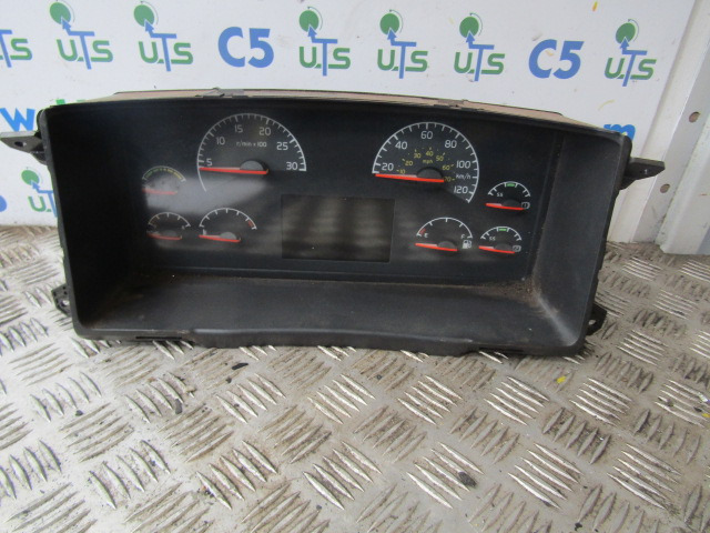VOLVO FH13 CLOCK CLUSTER P/NO 20739275-P01 - Кабина и интерьер для Грузовиков: фото 1 VOLVO FH13 CLOCK CLUSTER P/NO 20739275-P01 - Кабина и интерьер для Грузовиков: фото 1