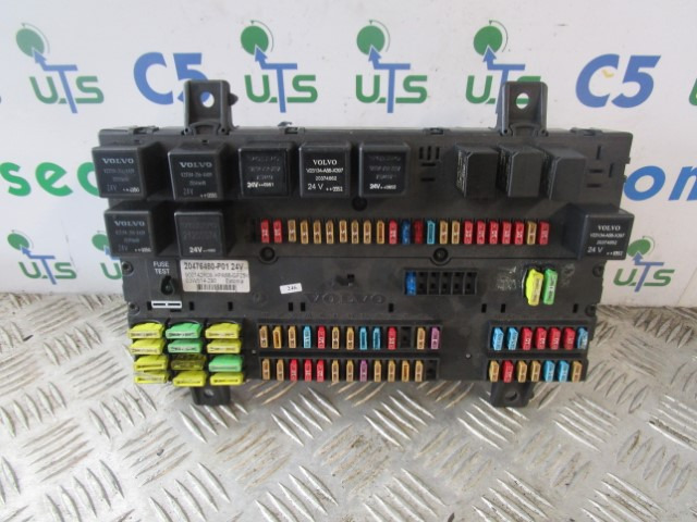 VOLVO FM12 FUSEBOARD 20476480-P01 - Электрическая система для Грузовиков: фото 1