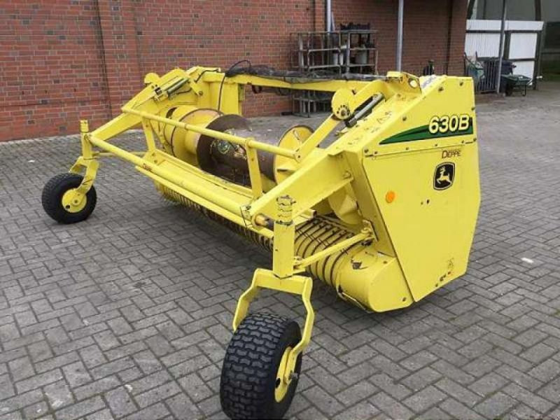 John Deere 630 B - Оборудование для кормоуборочного комбайна: фото 1 John Deere 630 B - Оборудование для кормоуборочного комбайна: фото 1