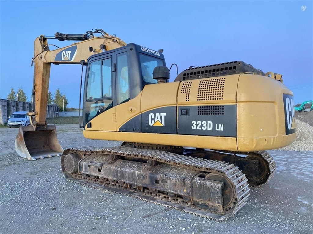 CAT 323 DLN  в лизинг CAT 323 DLN: фото 9