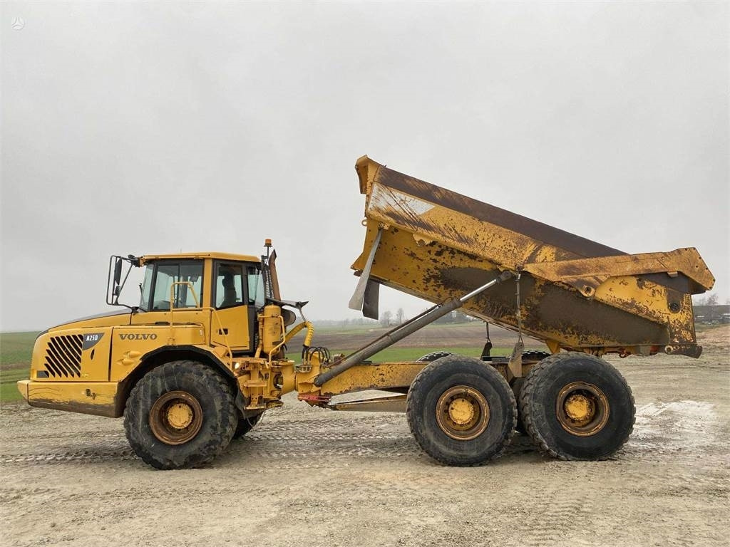 Volvo A25D , tail gate - Сочленённый самосвал: фото 5 Volvo A25D , tail gate - Сочленённый самосвал: фото 5