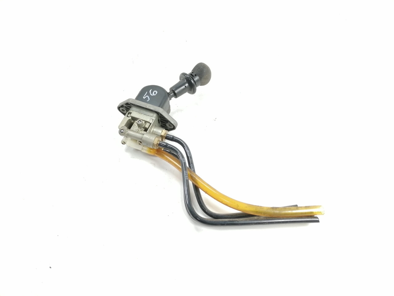 MAN Handbrake control lever 81523156156 - Универсальная запчасть для Грузовиков: фото 1 MAN Handbrake control lever 81523156156 - Универсальная запчасть для Грузовиков: фото 1