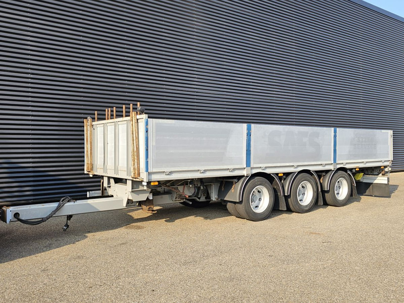 Fynkar K324T / 3 AXLE / 2 X LIFT AXLE / TWIST-LOCKS - Прицеп бортовой/ Платформа: фото 1 Fynkar K324T / 3 AXLE / 2 X LIFT AXLE / TWIST-LOCKS - Прицеп бортовой/ Платформа: фото 1