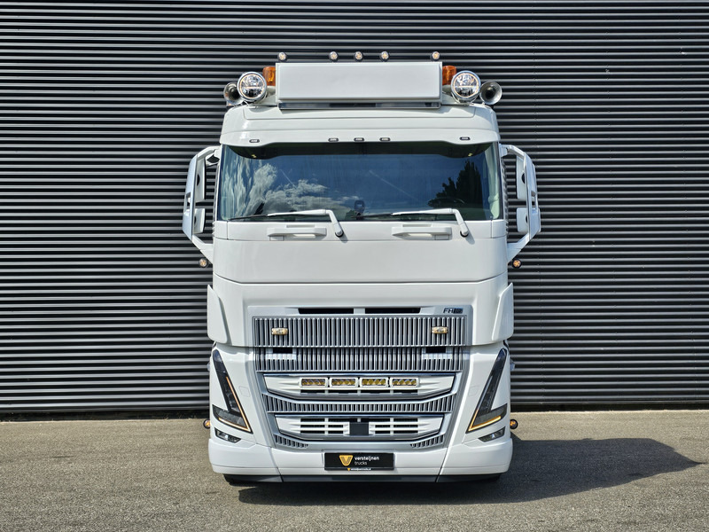 Volvo FH 16.750 4x2 / FULL AIR / RETARDER / I PARK COOL - Тягач: фото 2 Volvo FH 16.750 4x2 / FULL AIR / RETARDER / I PARK COOL - Тягач: фото 2
