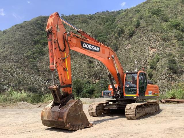 Doosan DX340LCA - Гусеничный экскаватор: фото 1 Doosan DX340LCA - Гусеничный экскаватор: фото 1