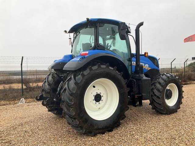 New Holland T7.165S - Трактор: фото 3 New Holland T7.165S - Трактор: фото 3