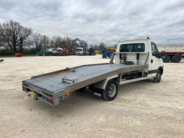 Iveco Daily 35C15 - Эвакуатор: фото 3 Iveco Daily 35C15 - Эвакуатор: фото 3