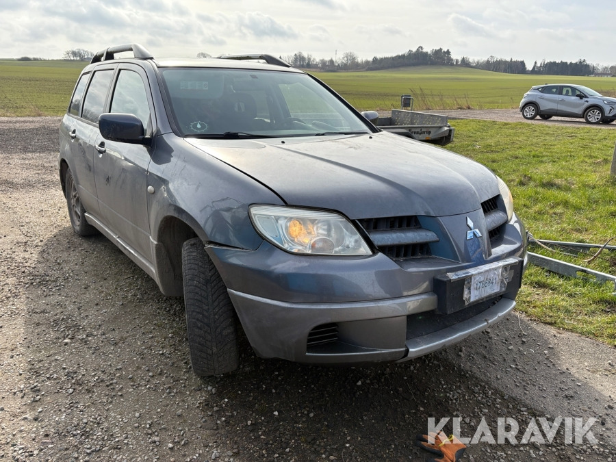 Bil Mitsubishi Outlander - Легковой автомобиль: фото 1 Bil Mitsubishi Outlander - Легковой автомобиль: фото 1