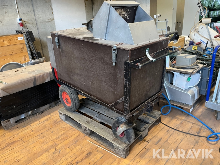 Vogn med motor motor: Honda G200 5,5 HK - Сельскохозяйственная техника: фото 1 Vogn med motor motor: Honda G200 5,5 HK - Сельскохозяйственная техника: фото 1