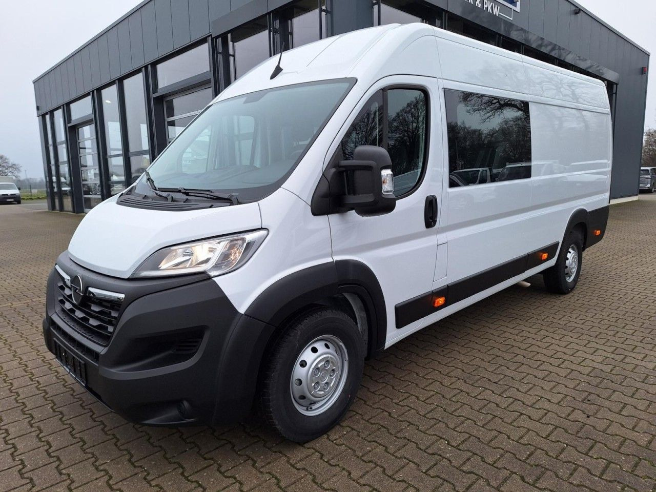 Opel Movano 35 Kasten L4 Doka 6-Sitze verstärkt PDC T - Цельнометаллический фургон, Грузопассажирский фургон: фото 3 Opel Movano 35 Kasten L4 Doka 6-Sitze verstärkt PDC T - Цельнометаллический фургон, Грузопассажирский фургон: фото 3