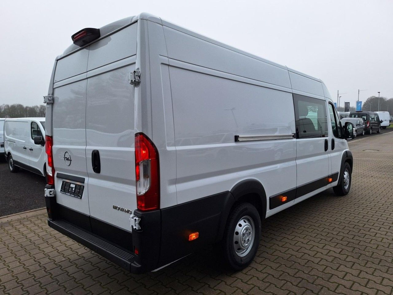 Opel Movano 35 Kasten L4 Doka 6-Sitze verstärkt PDC T - Цельнометаллический фургон, Грузопассажирский фургон: фото 5 Opel Movano 35 Kasten L4 Doka 6-Sitze verstärkt PDC T - Цельнометаллический фургон, Грузопассажирский фургон: фото 5