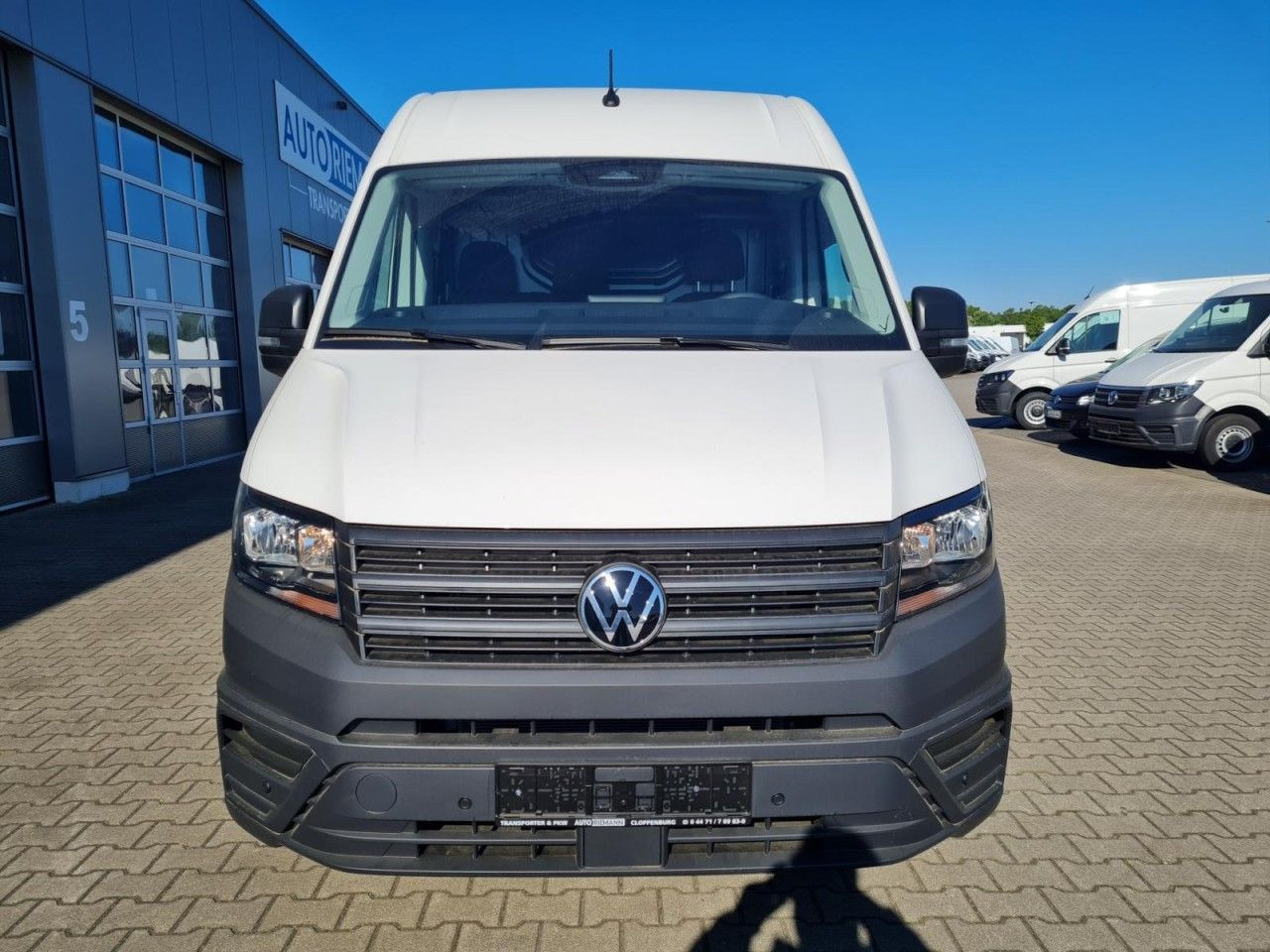 Volkswagen Crafter 35 Kasten MR Hoch 4 Motion DSG KLIMA TEM - Цельнометаллический фургон: фото 2 Volkswagen Crafter 35 Kasten MR Hoch 4 Motion DSG KLIMA TEM - Цельнометаллический фургон: фото 2
