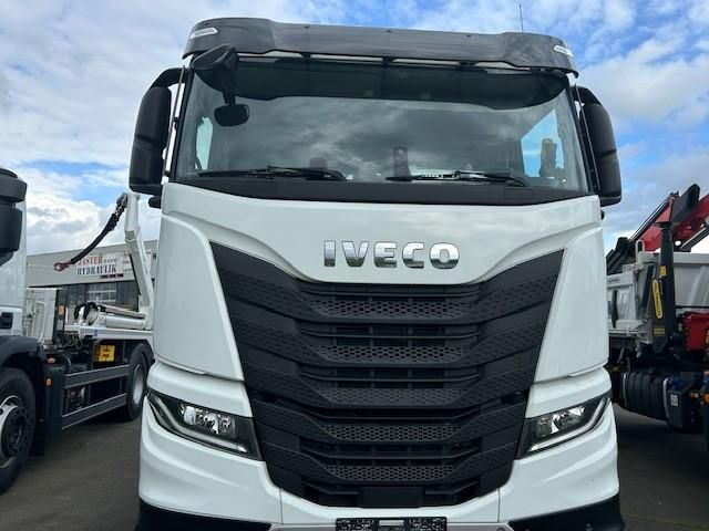 Iveco X-WAY AS280X49Y/PS ON Abrollkipper Hiab 21S.... - Крюковой мультилифт: фото 2 Iveco X-WAY AS280X49Y/PS ON Abrollkipper Hiab 21S.... - Крюковой мультилифт: фото 2