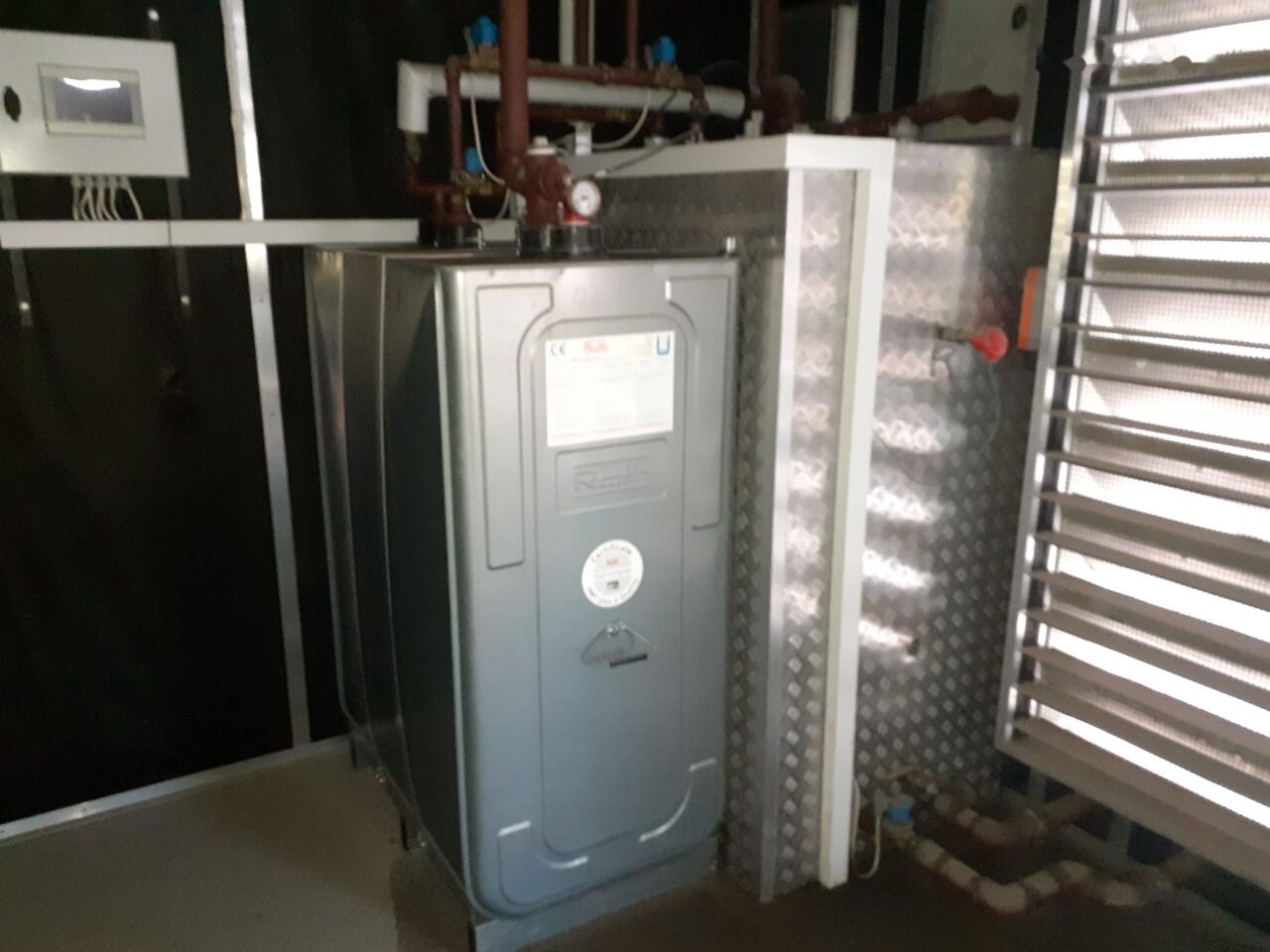 Cummins Cummins Generator Set Stamford 1300 KW 1600 KVA New Factory, Diesel Generator, 2014 Model, 2245 HP, 9000 kg, Low Hours, For Sale in Poland - Электрогенератор: фото 5 Cummins Cummins Generator Set Stamford 1300 KW 1600 KVA New Factory, Diesel Generator, 2014 Model, 2245 HP, 9000 kg, Low Hours, For Sale in Poland - Электрогенератор: фото 5