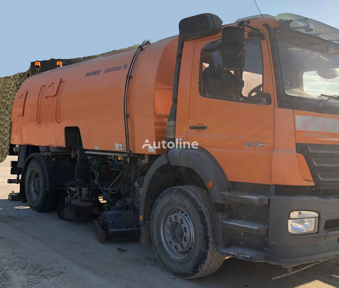 Подметально-уборочная машина Bucher OptiFant 70 XL: фото 1 Подметально-уборочная машина Bucher OptiFant 70 XL: фото 1