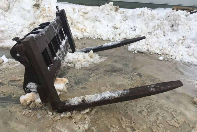 Fork carrier for CAT 980C / Gabelträger für CAT 980C - Вилы для Строительной техники: фото 1 Fork carrier for CAT 980C / Gabelträger für CAT 980C - Вилы для Строительной техники: фото 1