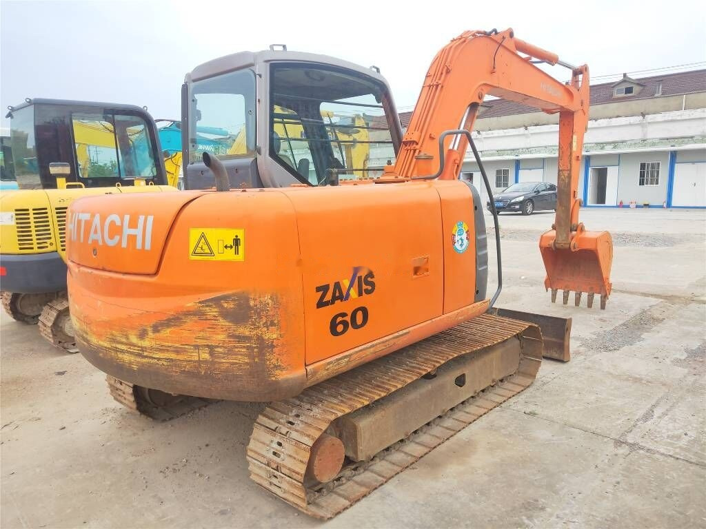 Hitachi ZX60 - Мини-экскаватор: фото 3 Hitachi ZX60 - Мини-экскаватор: фото 3