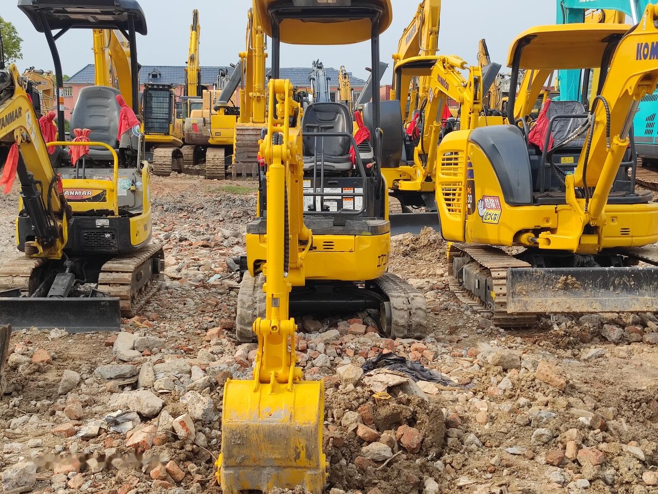 Komatsu PC18MR - Мини-экскаватор: фото 4 Komatsu PC18MR - Мини-экскаватор: фото 4