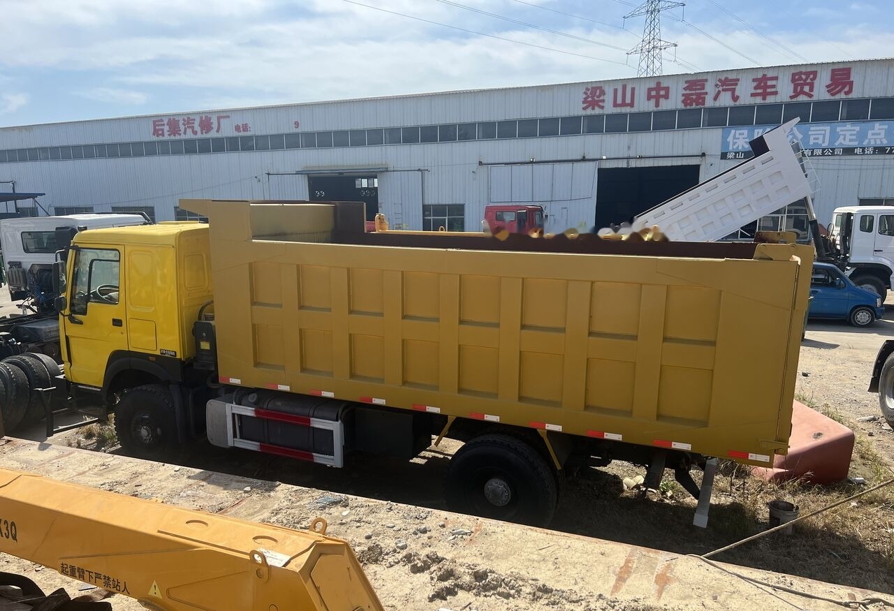 Sinotruk HOWO 4*2 Dump truck - Самосвал: фото 1 Sinotruk HOWO 4*2 Dump truck - Самосвал: фото 1