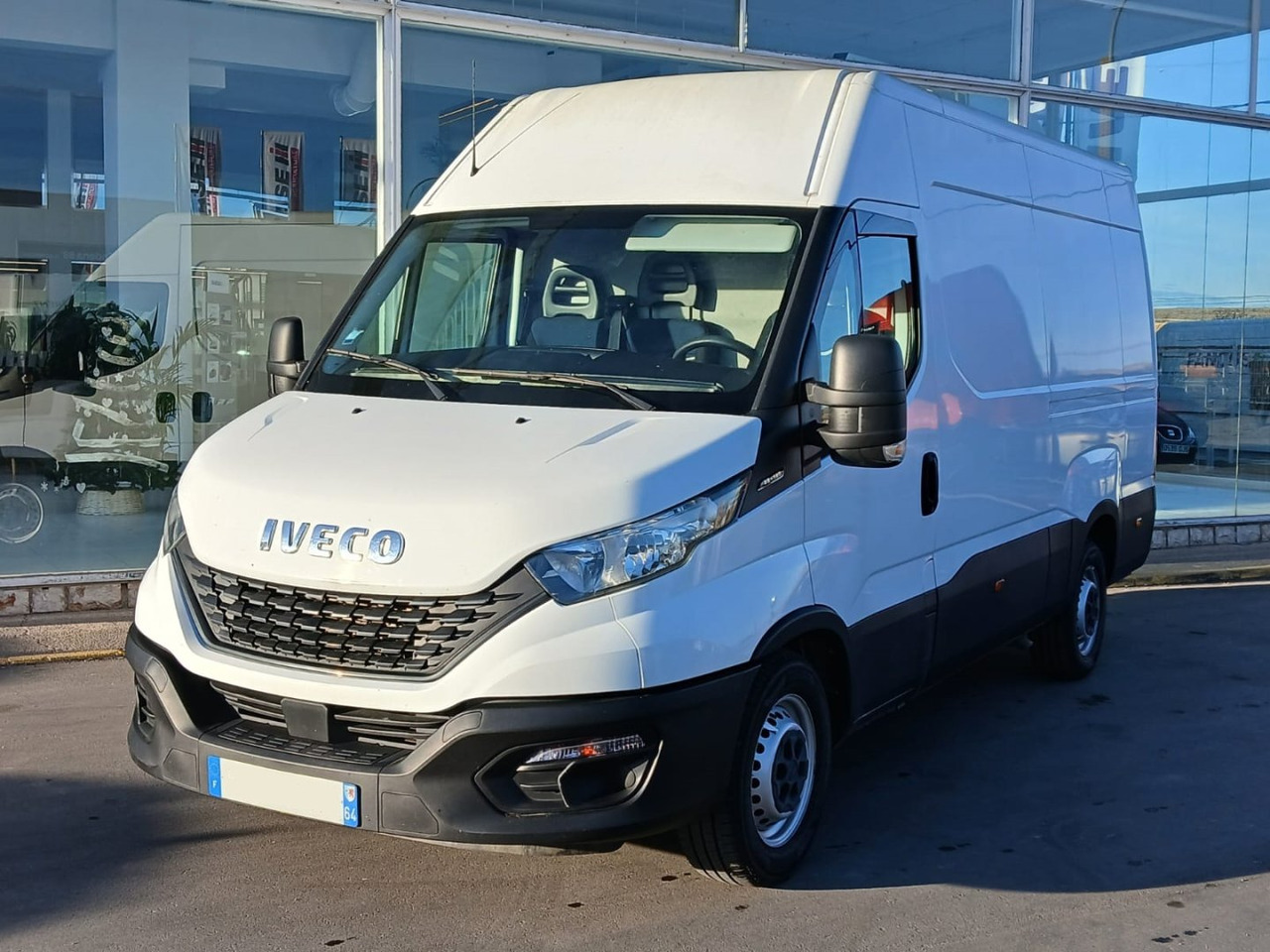 Furgón IVECO 35S14 12m3 - Цельнометаллический фургон: фото 1 Furgón IVECO 35S14 12m3 - Цельнометаллический фургон: фото 1