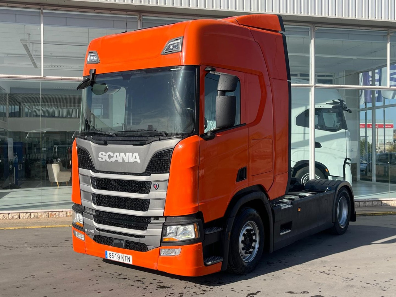 Cabeza Tractora Scania R450 AUTOMATICA-INTARDER - Тягач: фото 1 Cabeza Tractora Scania R450 AUTOMATICA-INTARDER - Тягач: фото 1
