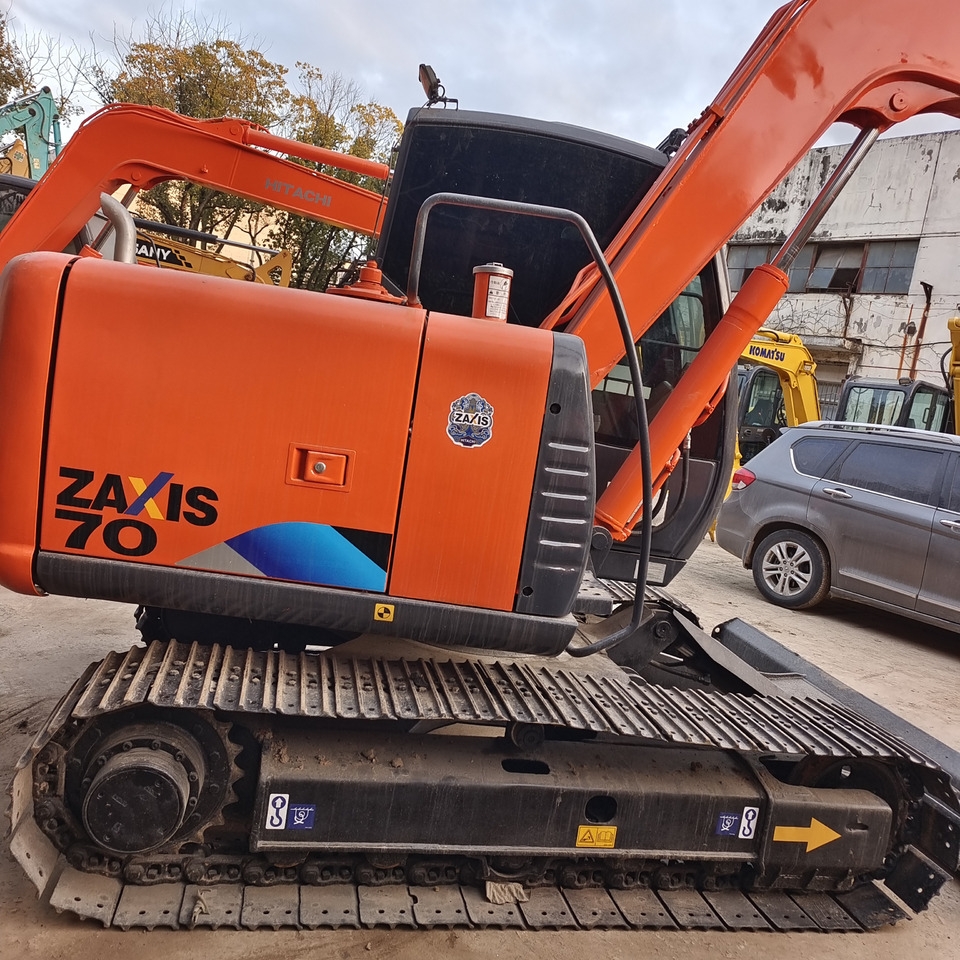 HITACHI ZAXIS 70 Hitachi ZX 70 - Гусеничный экскаватор: фото 1 HITACHI ZAXIS 70 Hitachi ZX 70 - Гусеничный экскаватор: фото 1