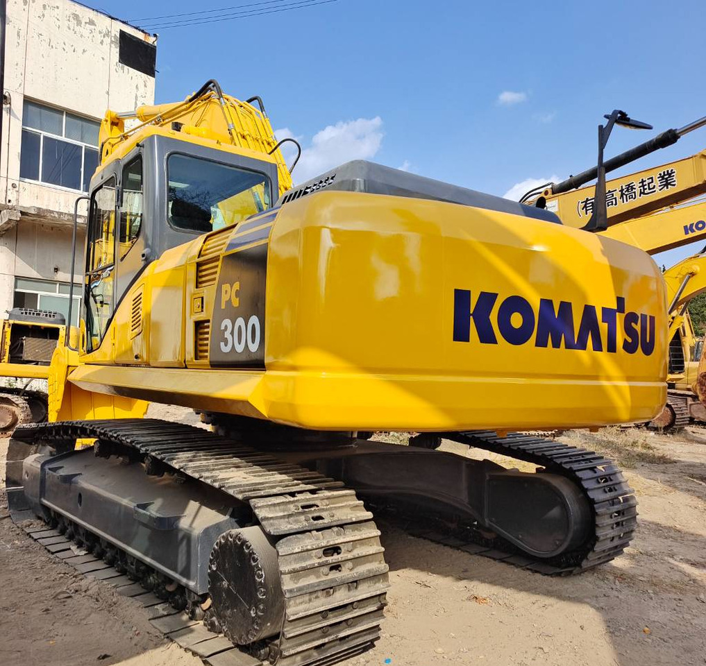 KOMATSU PC 300 - Гусеничный экскаватор: фото 1 KOMATSU PC 300 - Гусеничный экскаватор: фото 1