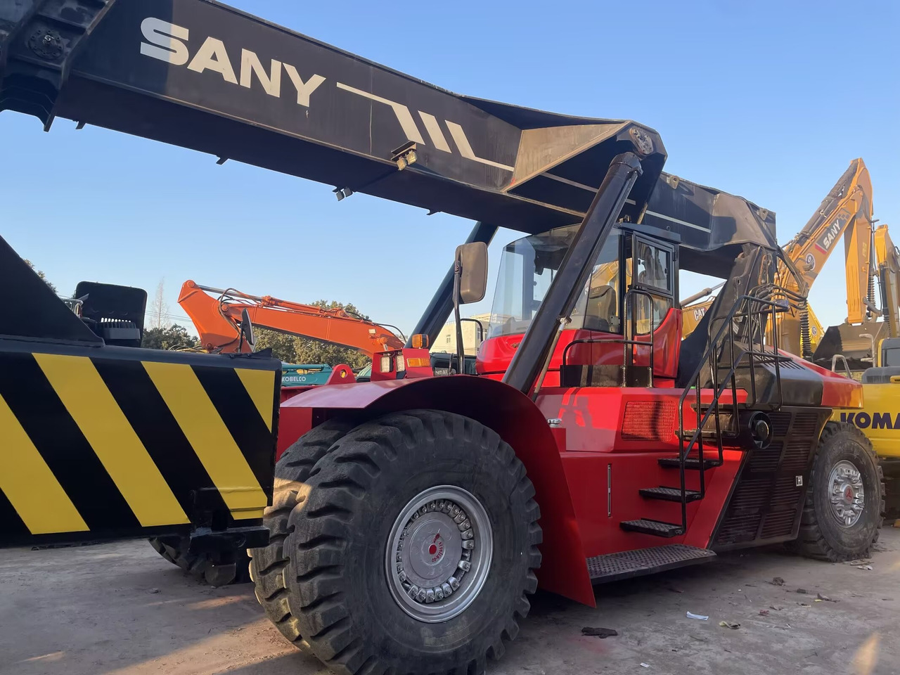 SANY SRSC45C30 - Ричстакер: фото 2 SANY SRSC45C30 - Ричстакер: фото 2