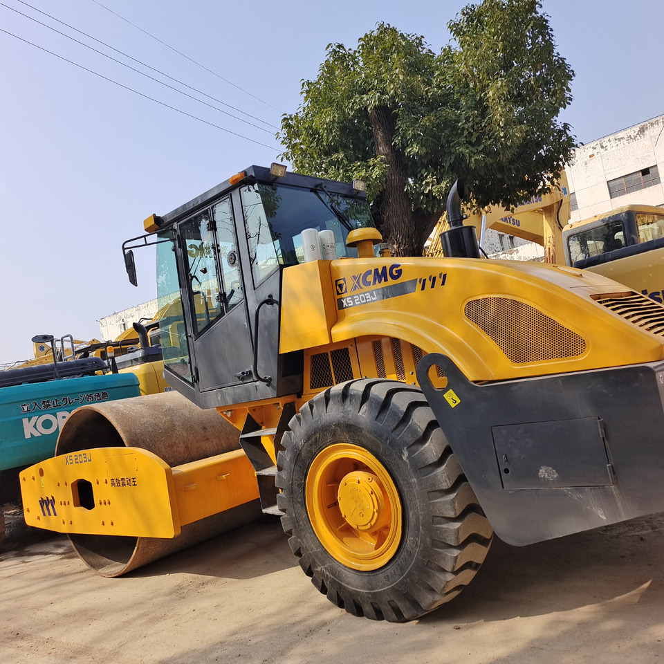XCMG XS 203 J - Дорожный каток: фото 1