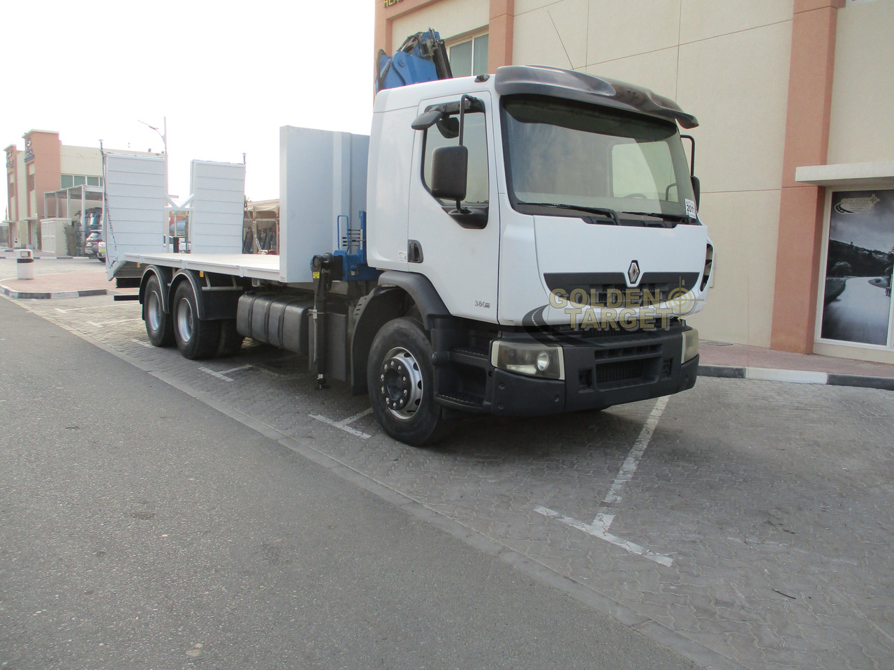 RENAULT Kerax 380 6×4 Crane Truck - Автоманипулятор: фото 1 RENAULT Kerax 380 6×4 Crane Truck - Автоманипулятор: фото 1