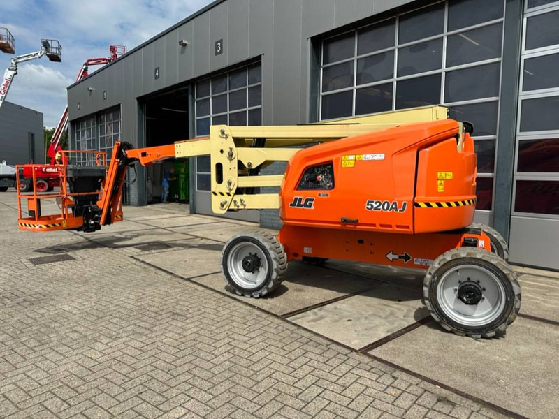 Коленчатый подъемник JLG 520 AJ: фото 1 Коленчатый подъемник JLG 520 AJ: фото 1