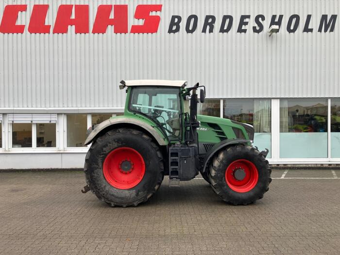 Fendt 824 Vario ProfiPlus - Трактор: фото 2 Fendt 824 Vario ProfiPlus - Трактор: фото 2