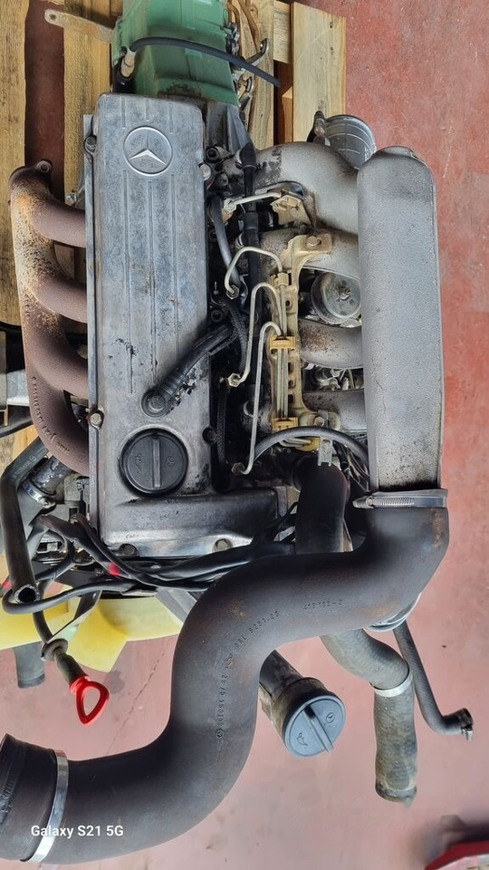 Двигатель для Грузовиков Mercedes-Benz motor om 601 011 18 01   Mercedes-Benz MB 208: фото 1
