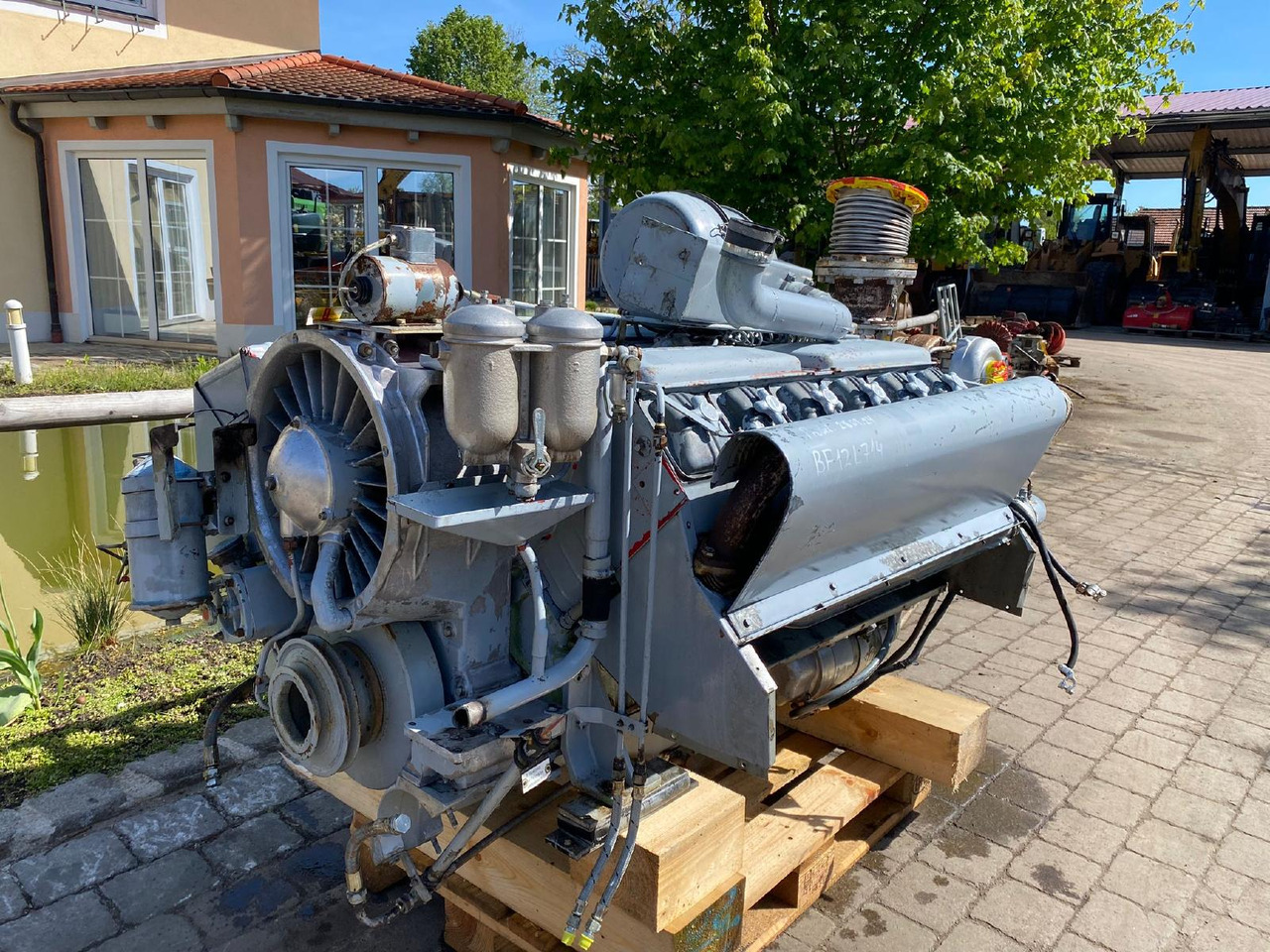 Deutz BF12L714 - Двигатель для Строительной техники: фото 1 Deutz BF12L714 - Двигатель для Строительной техники: фото 1