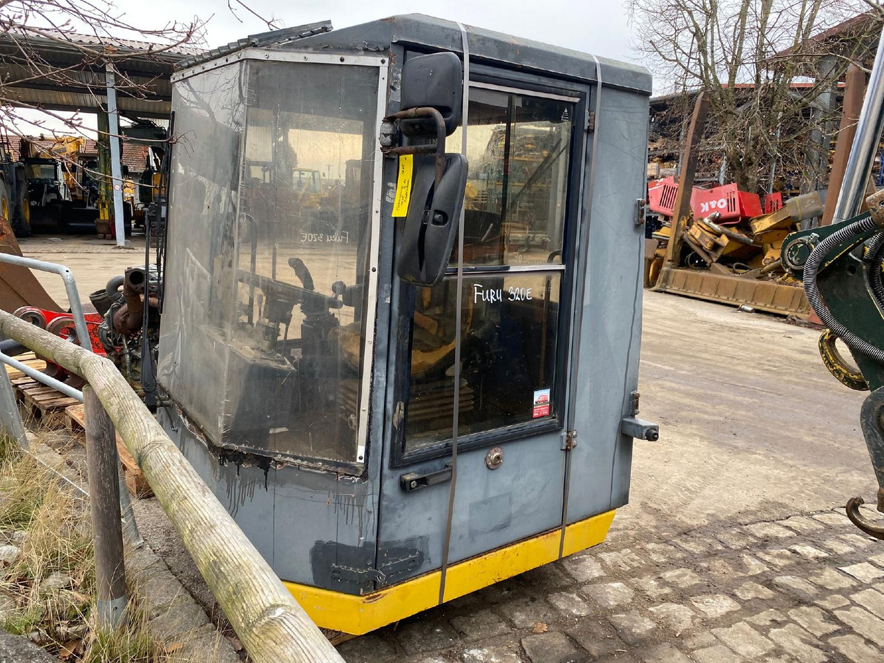 Furukawa 320 E - Кабина для Строительной техники: фото 1