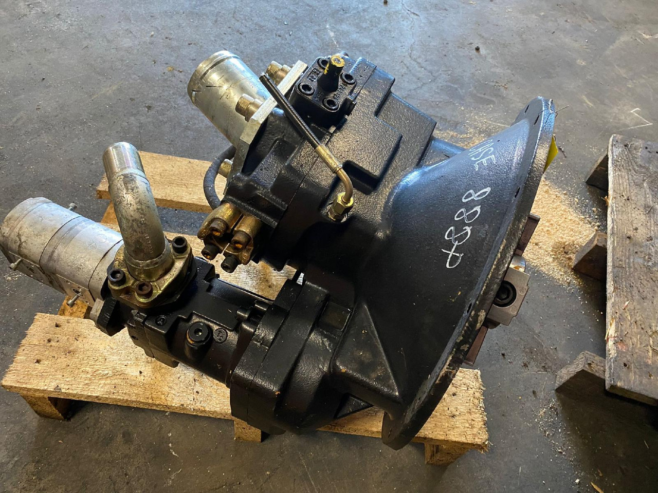 Hydromatik A8V080 aus Case 888P - Гидравлический насос для Строительной техники: фото 1 Hydromatik A8V080 aus Case 888P - Гидравлический насос для Строительной техники: фото 1