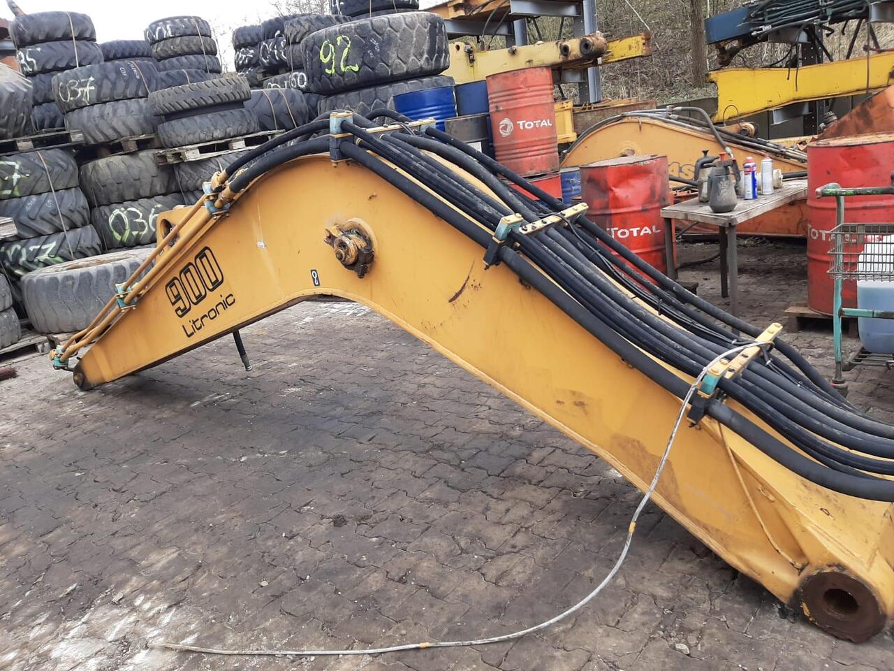 Liebherr A 900 LIT - Стрела для Экскаваторов: фото 1 Liebherr A 900 LIT - Стрела для Экскаваторов: фото 1