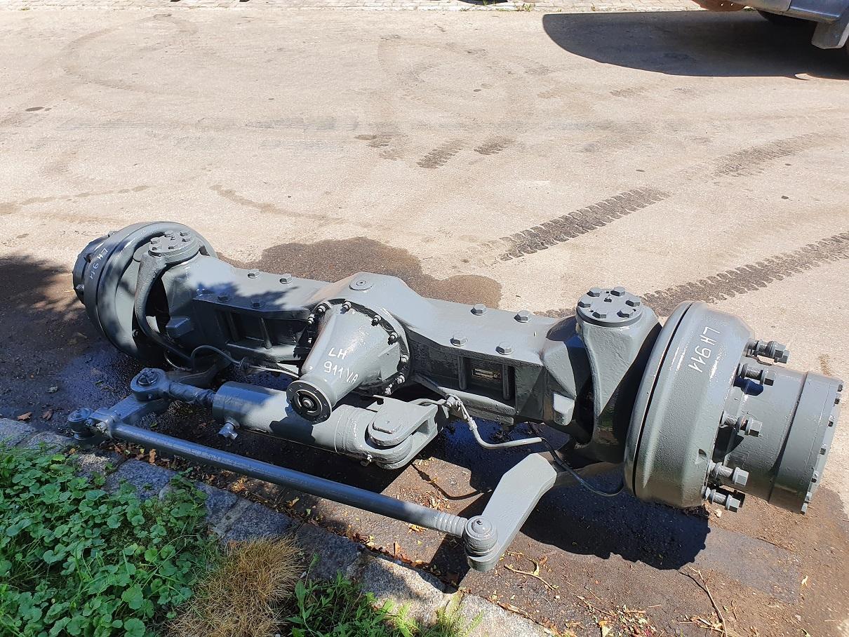 Liebherr A 911 - Ось и запчасти для Строительной техники: фото 1