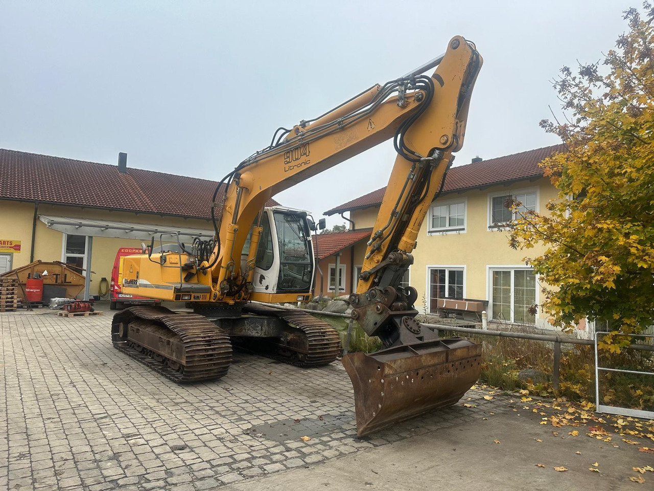 Liebherr R 904C - Гусеничный экскаватор: фото 1 Liebherr R 904C - Гусеничный экскаватор: фото 1