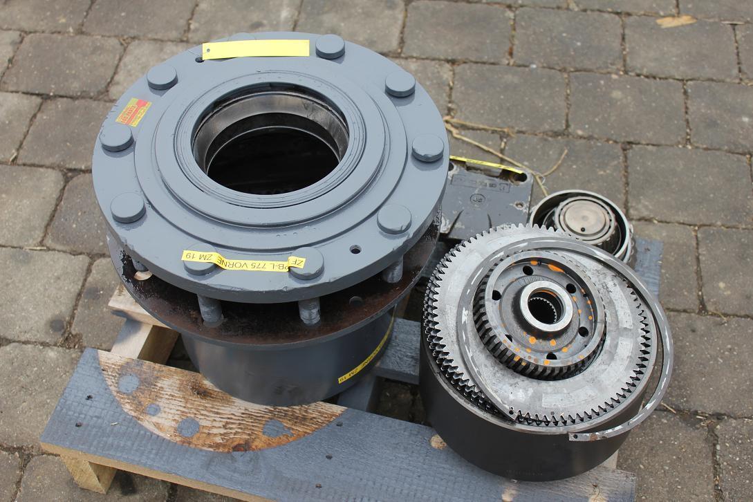 ZF APB-L 775 - Трансмиссия для Строительной техники: фото 1 ZF APB-L 775 - Трансмиссия для Строительной техники: фото 1